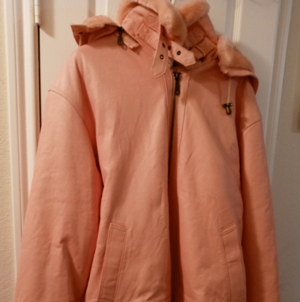 Pink Out 💯leather fully lined sherpa women's coat sz Large